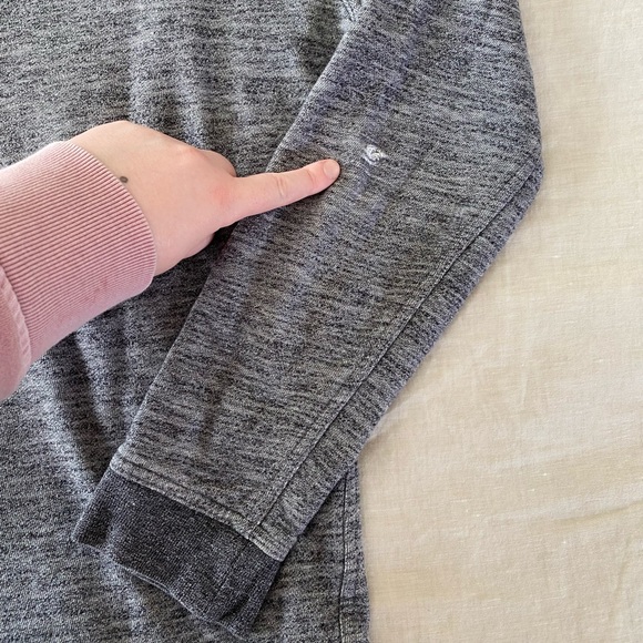 Everlane Gray Crew Neck Sweatshirt - Picture 2 of 5